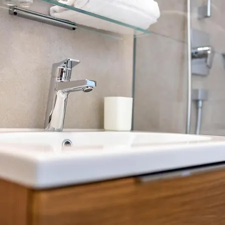 Huber Living Basic 206 Apartment Germering