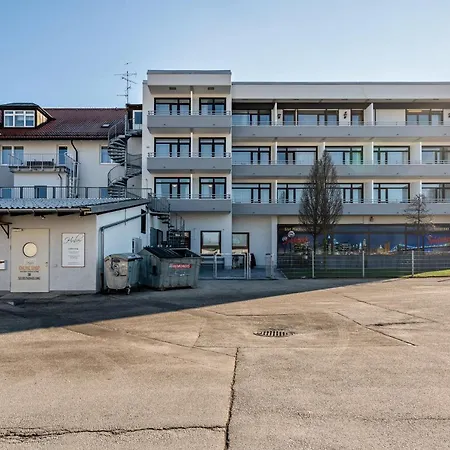 Huber Living Basic 206 * Germering